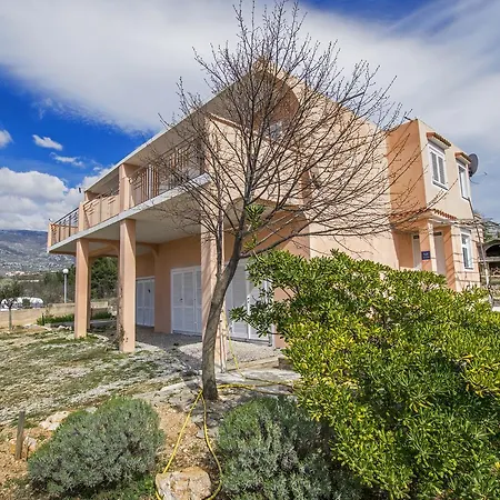 Twin Rovanjska 14732b Guest house